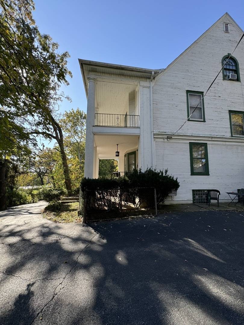 Chicago, IL 60643,10628 S Longwood Drive
