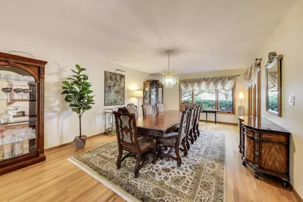 Willowbrook, IL 60527,6448 Cambridge Road