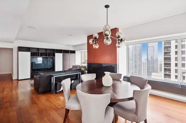 Chicago, IL 60611,800 N MICHIGAN Avenue #3103