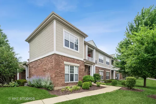 Oswego, IL 60543,130 Clubhouse Lane #029