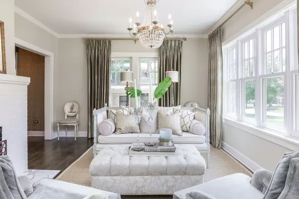 Downers Grove, IL 60515,4907 Northcott Avenue