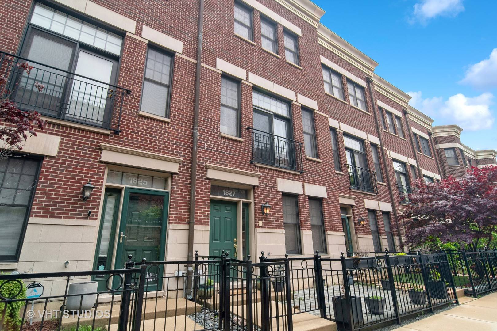 1827 S Prairie Parkway, Chicago, IL 60616