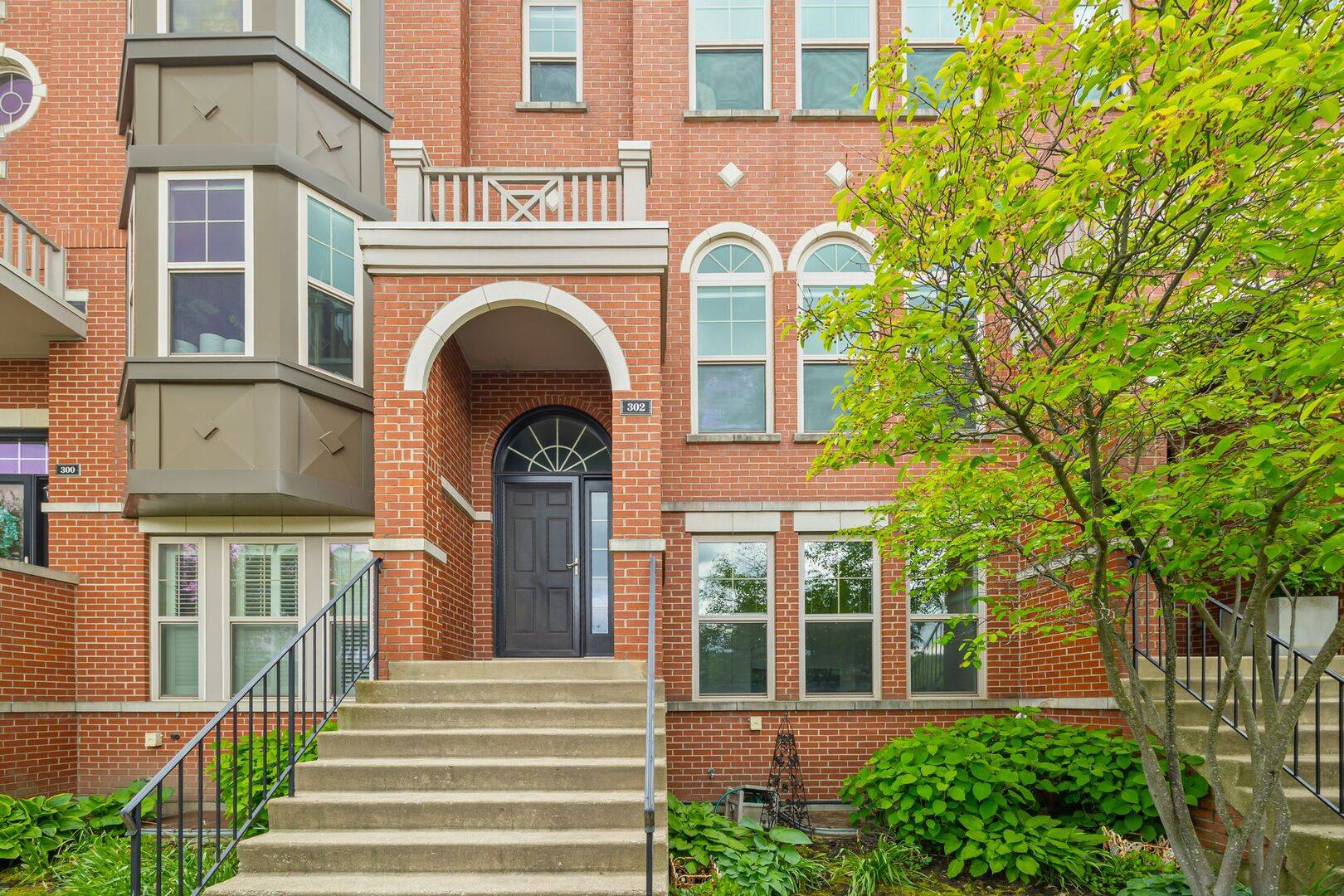 Morton Grove, IL 60053,302 Narragansett Court
