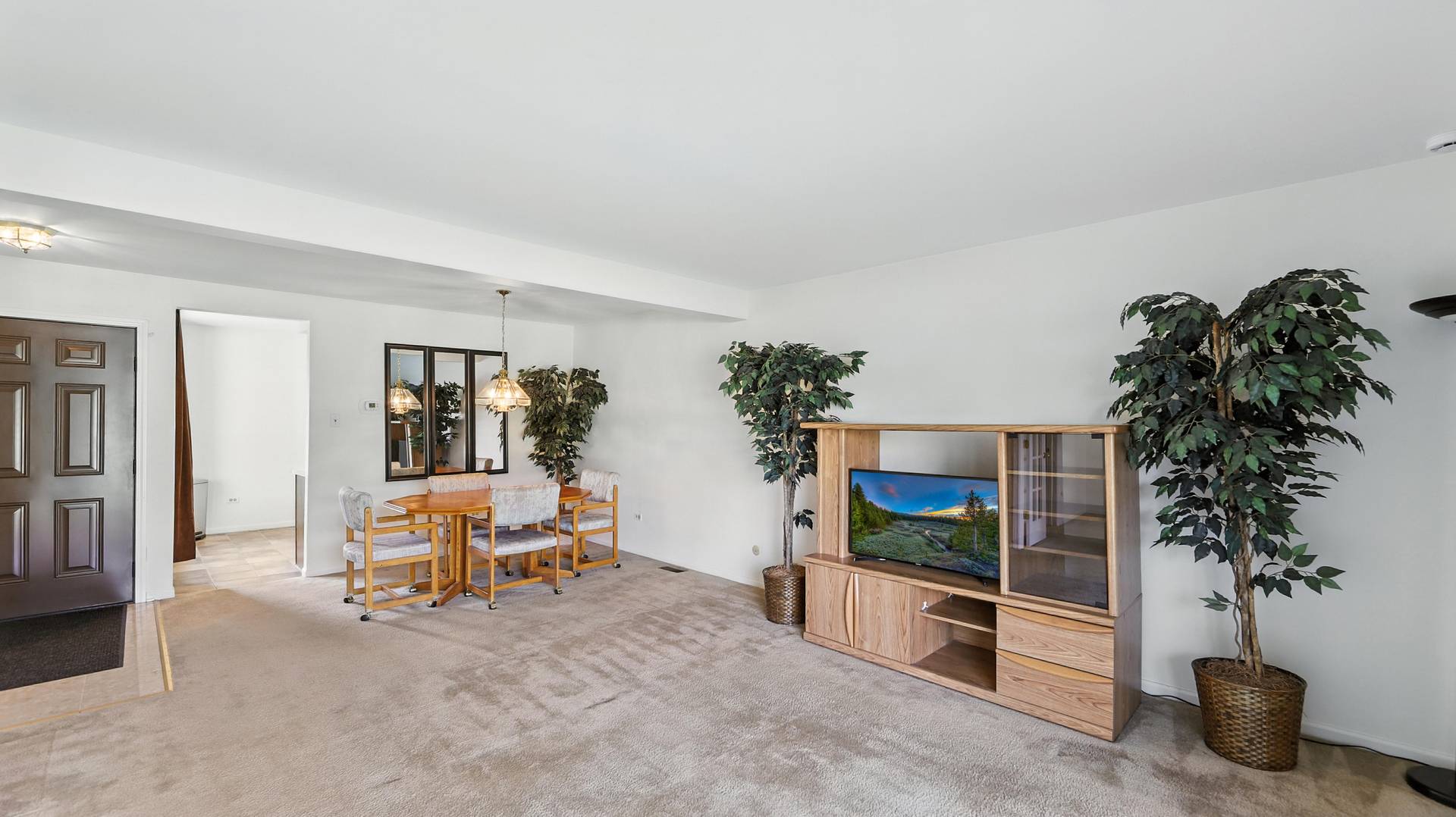 Indian Head Park, IL 60525,31 Elmwood Court