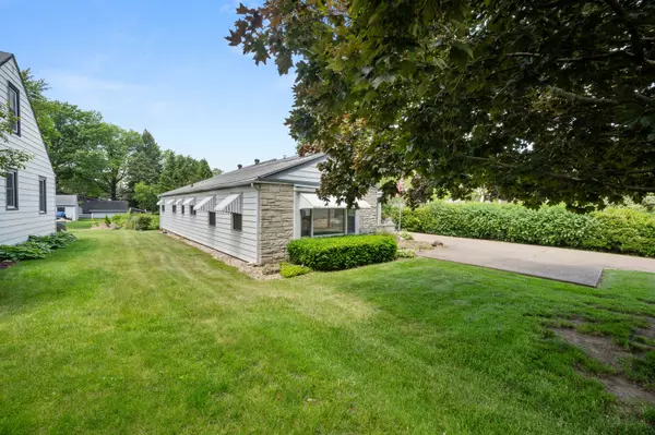Sycamore, IL 60178,115 Fair Street