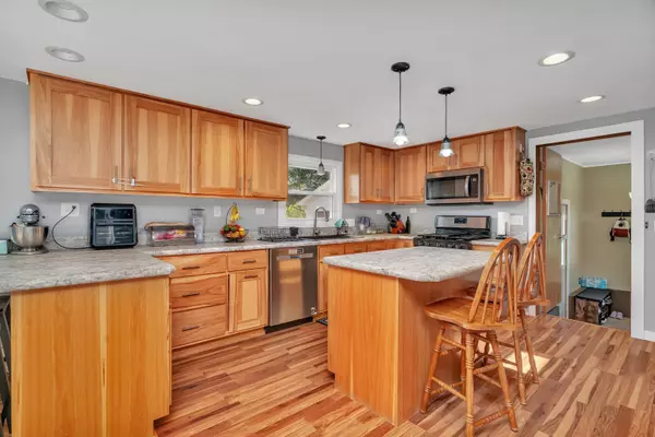 Morris, IL 60450,215 W Southmor Road