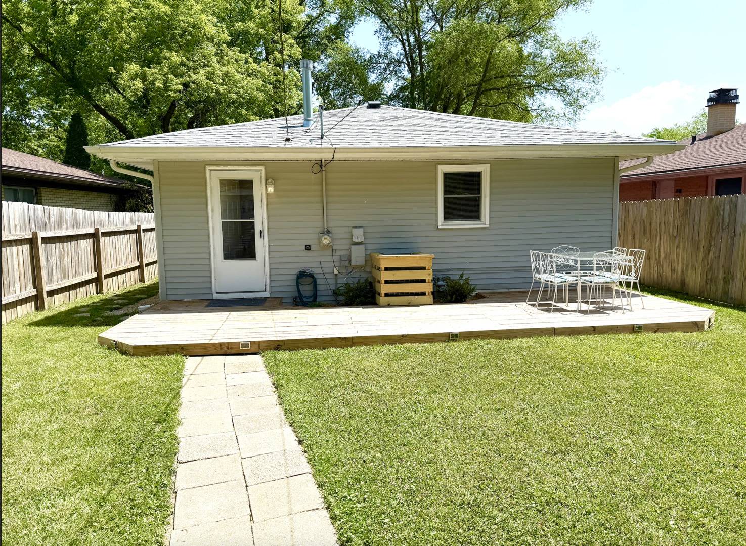 Zion, IL 60099,2924 Gideon Avenue