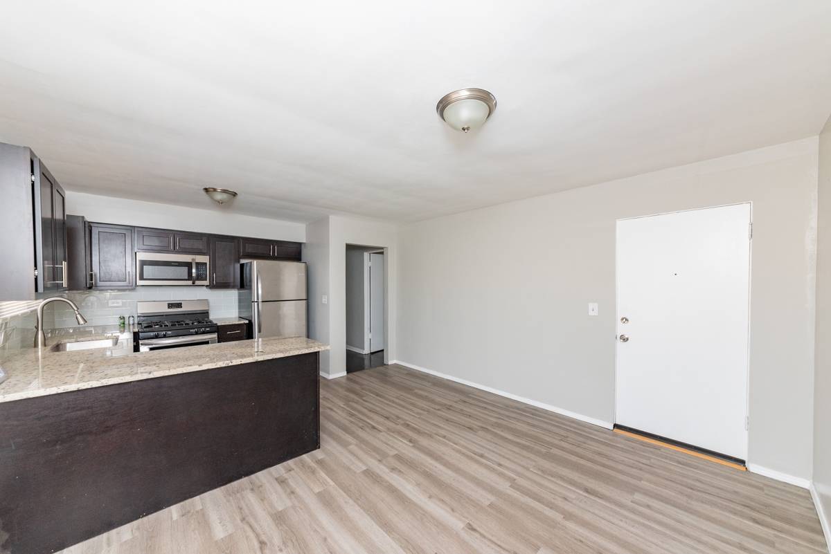 Chicago, IL 60641,3058 N Kostner Avenue #2W