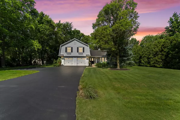 Lemont, IL 60439,13220 Silver Fox Drive