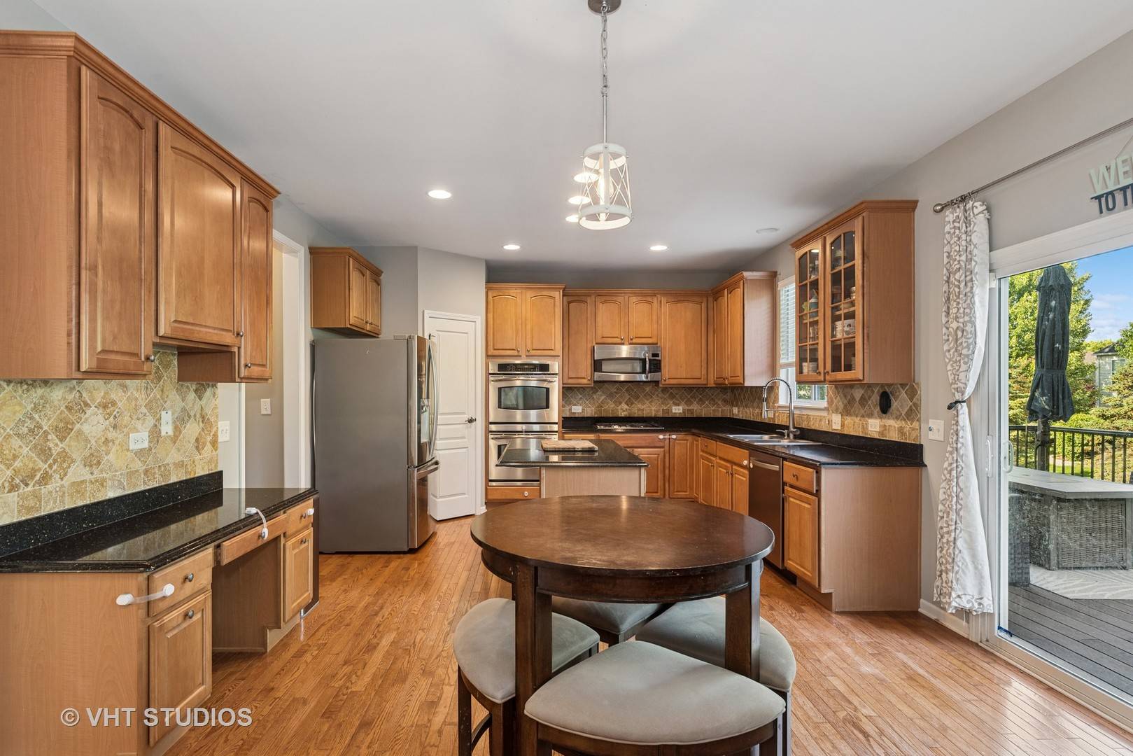 Lindenhurst, IL 60046,735 Porter Circle
