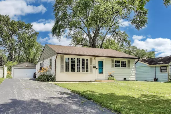 3708 Bluebird Lane, Rolling Meadows, IL 60008