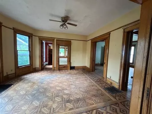 Freeport, IL 61032,642 W Stephenson Street