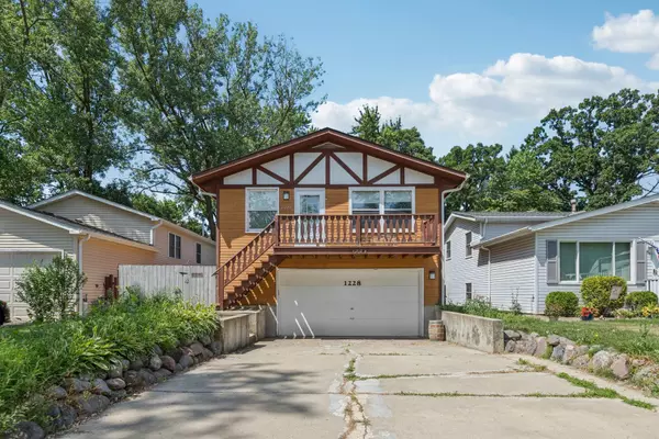 1228 N Lake Shore Drive, Round Lake Beach, IL 60073