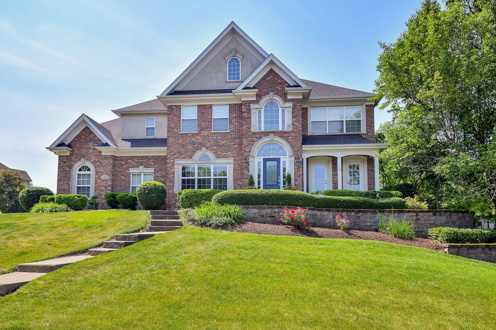 624 Pottawatomie Trail, Batavia, IL 60510