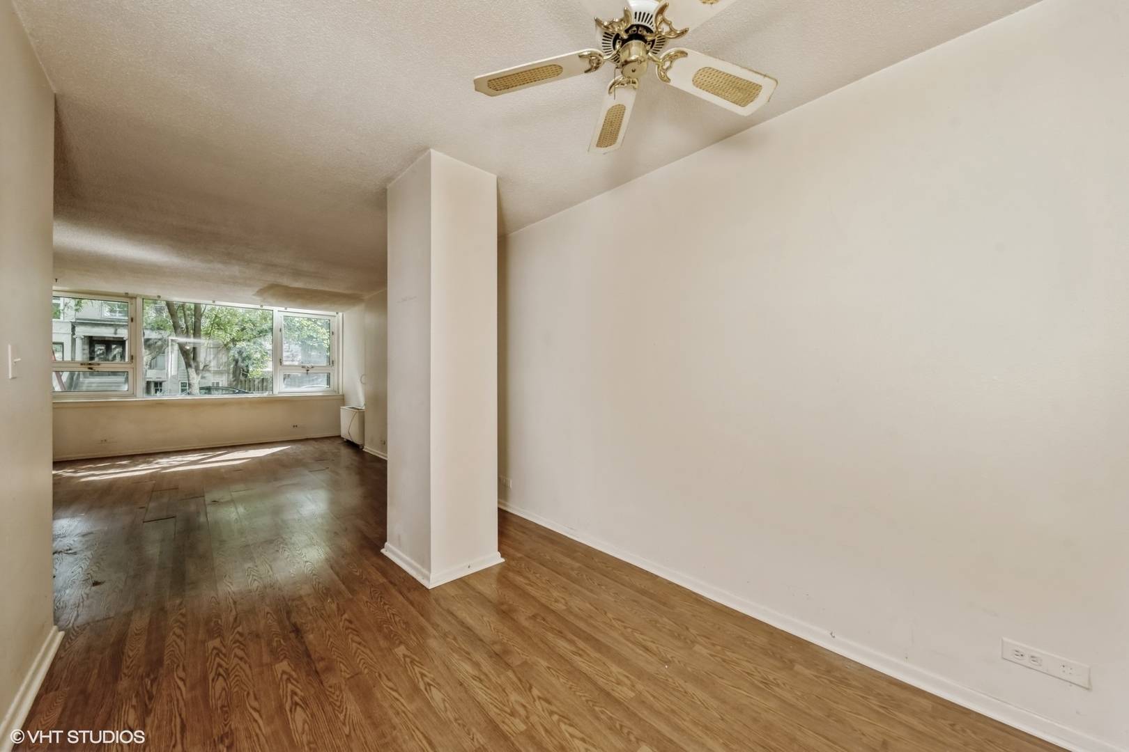 Chicago, IL 60614,2728 N Hampden Court #103