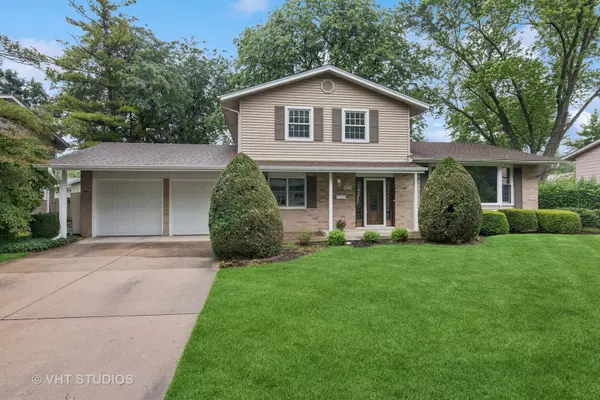 Palatine, IL 60074,911 E Sayles Drive