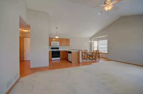 Crest Hill, IL 60403,1740 Willow Circle Drive #1740