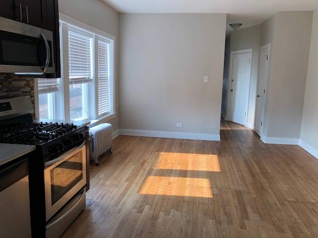Chicago, IL 60625,3139 W Lawrence Avenue #2