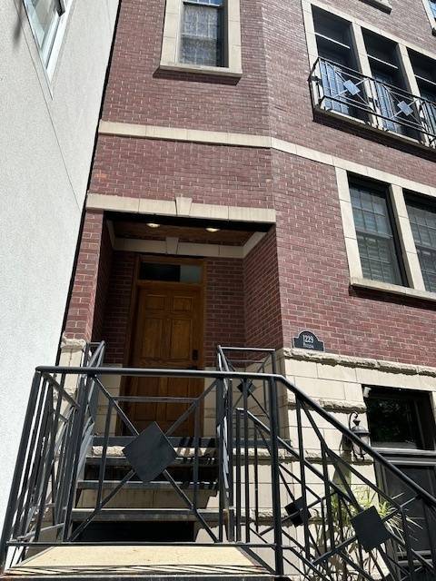 Chicago, IL 60622,1229 N Paulina Street #2