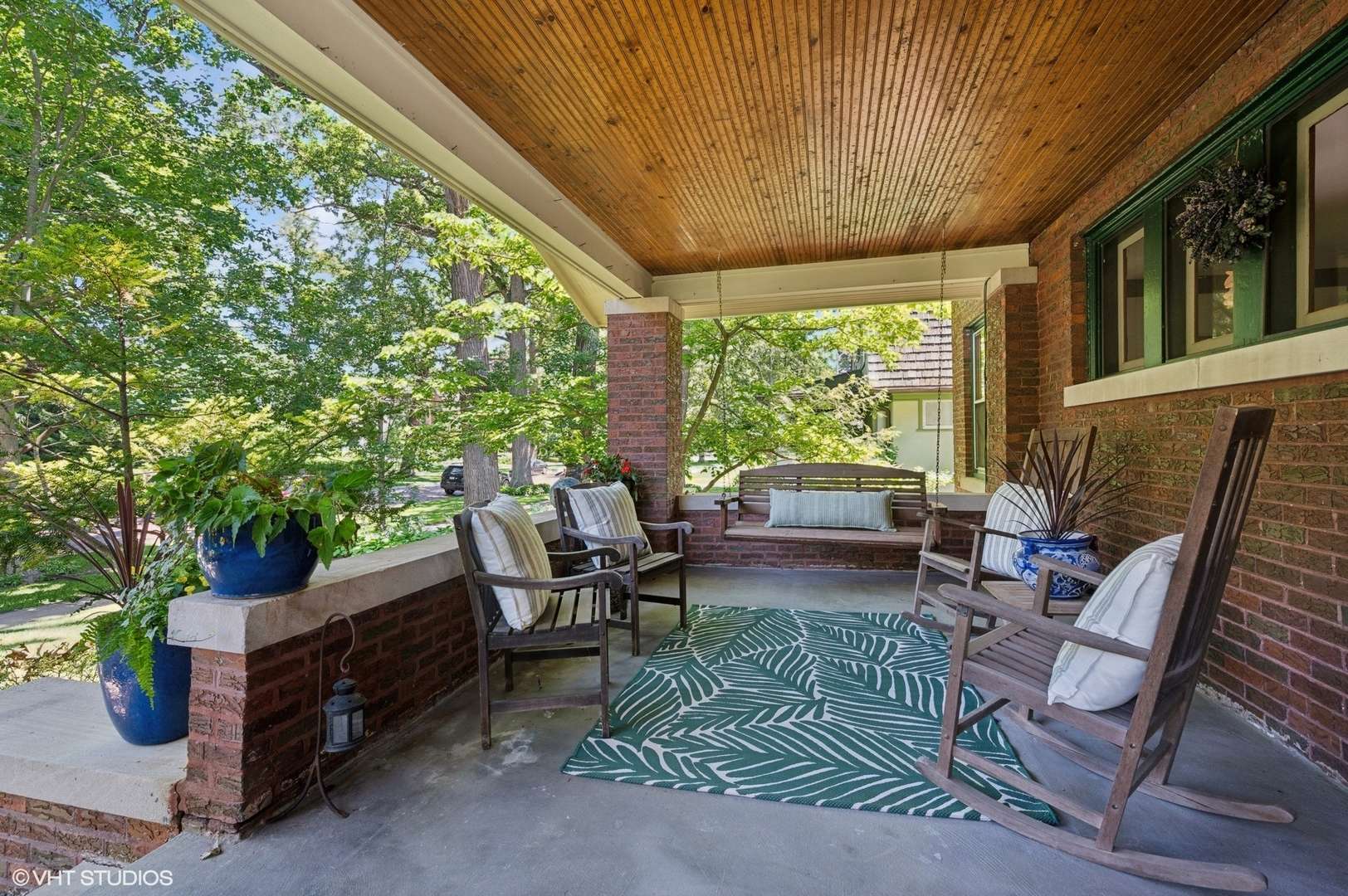 Wilmette, IL 60091,623 Forest Avenue