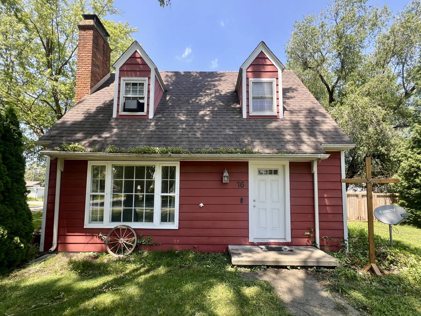 Sullivan, IL 61951,16 W George Street