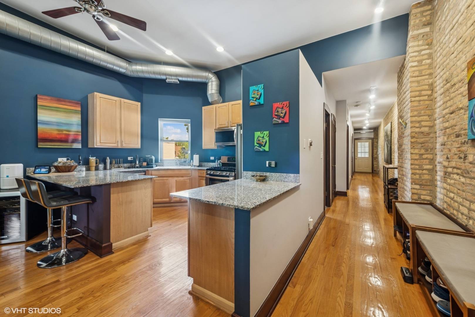Chicago, IL 60640,1471 W Foster Avenue #3E
