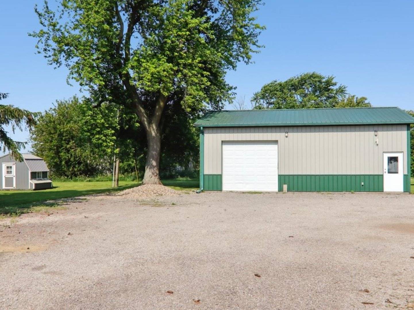 Farmer City, IL 61842,3170 N 900 E Road