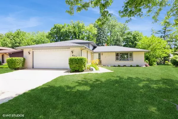 Shorewood, IL 60404,608 Edgebrook Drive