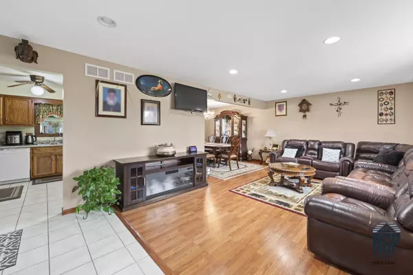 Orland Park, IL 60462,8825 Abbey Lane