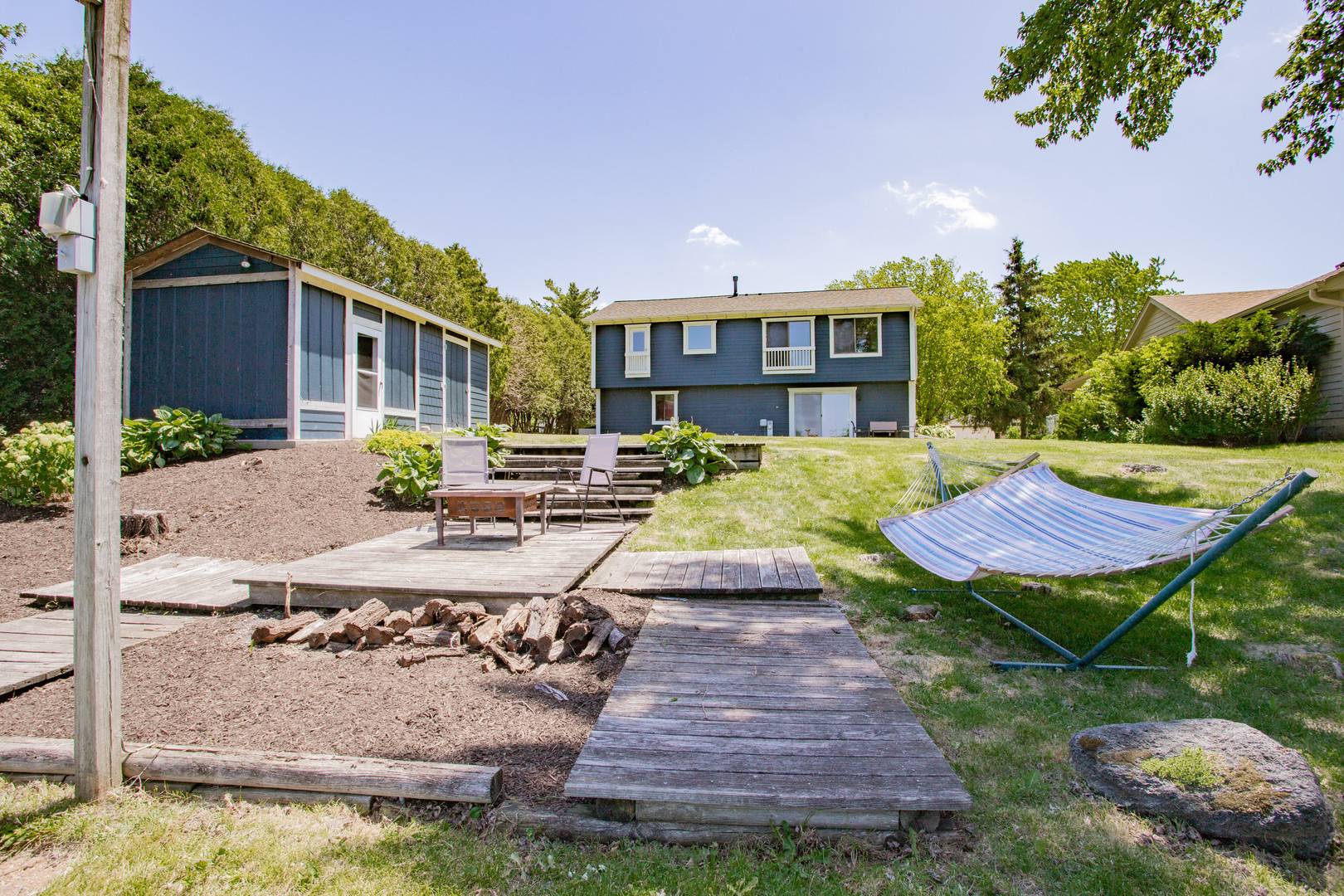 Lindenhurst, IL 60046,546 Whispering Pines Road