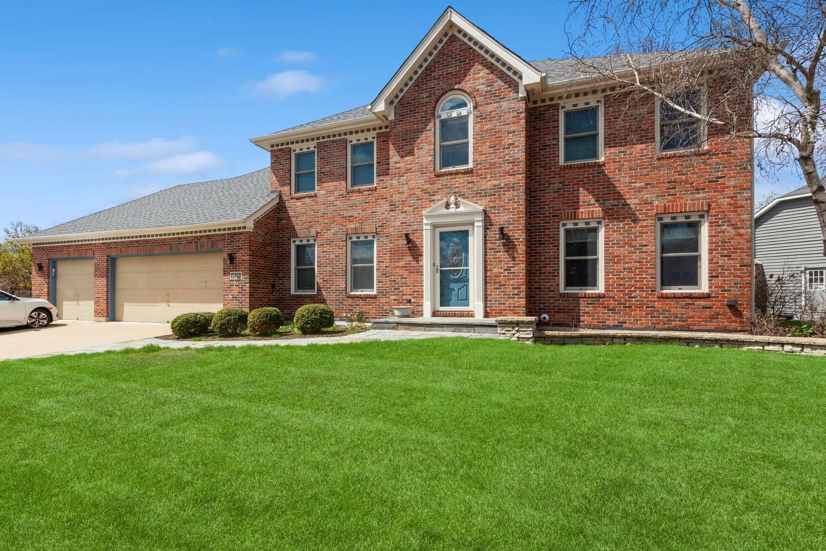 Naperville, IL 60565,1636 Canyon Run Road