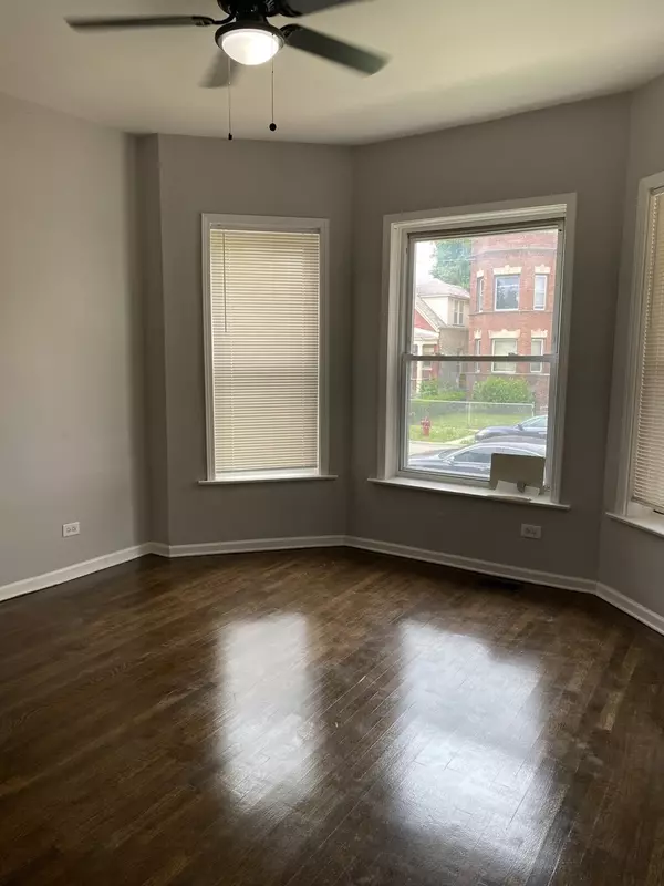 Chicago, IL 60621,7425 S Princeton Avenue #1