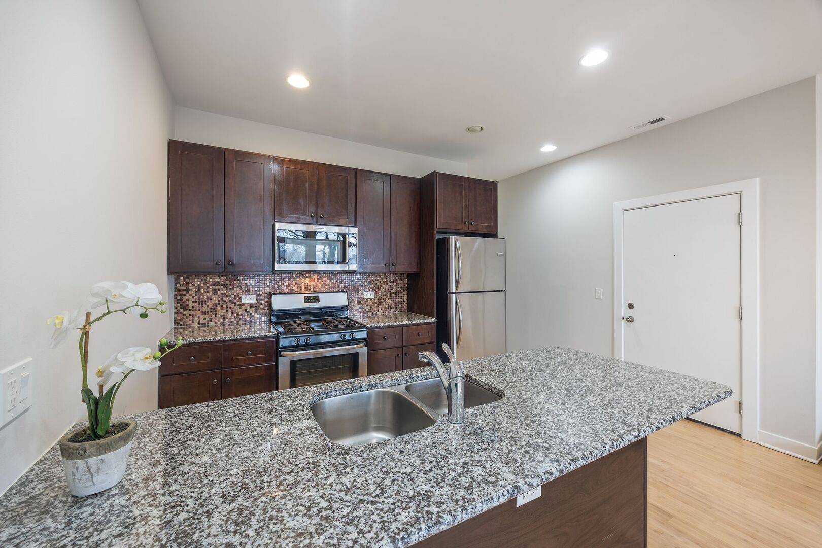 Chicago, IL 60622,3130 W Walton Street #2
