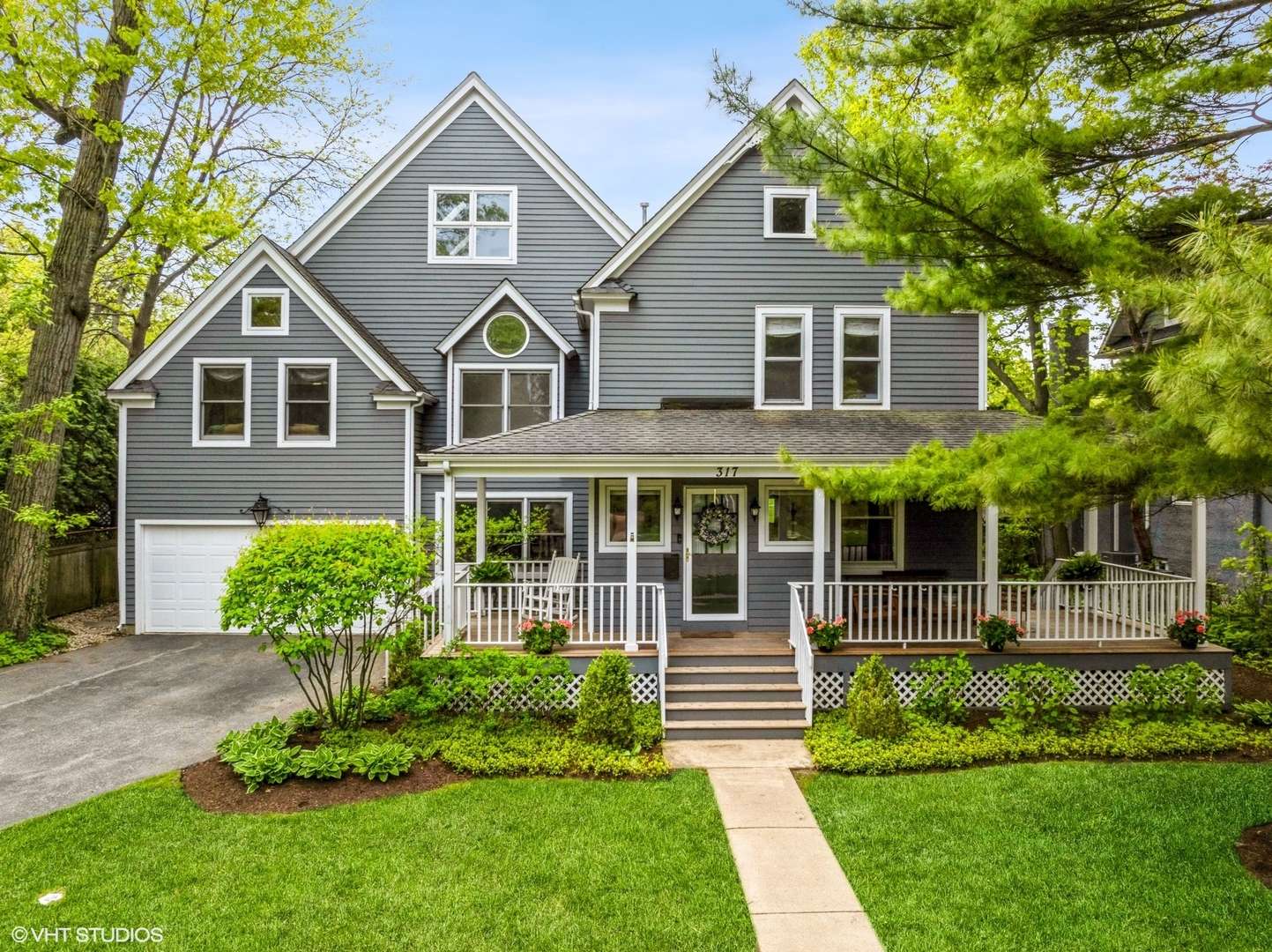 317 E Center Avenue, Lake Bluff, IL 60044
