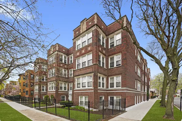Chicago, IL 60625,4956 N RIDGEWAY Avenue #3