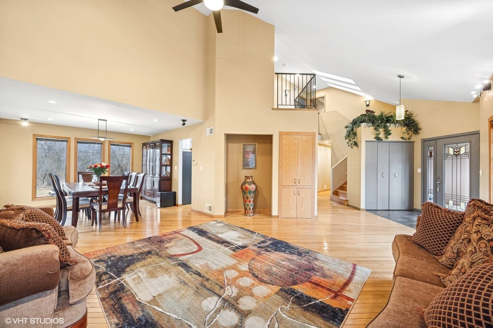 Sleepy Hollow, IL 60118,850 Willow Lane
