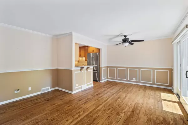 Wheaton, IL 60187,500 W Evergreen Street