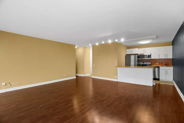 Chicago, IL 60613,4343 N Clarendon Avenue #613