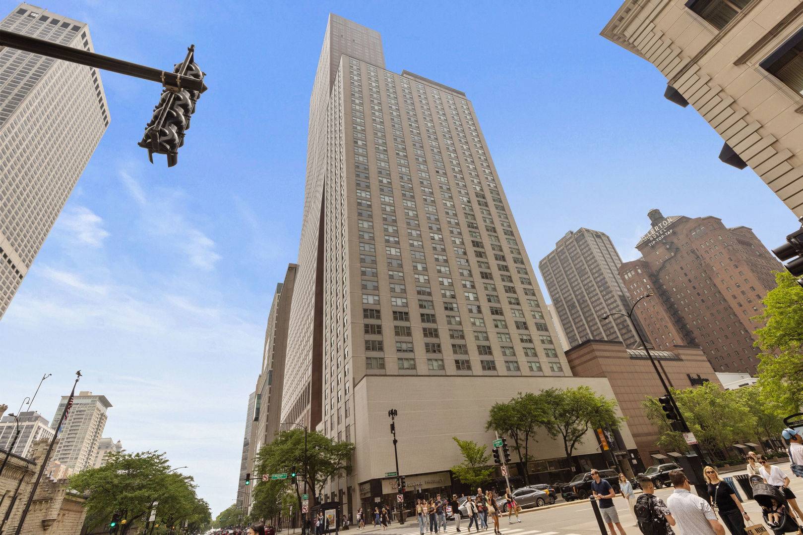 777 N Michigan Avenue #1407, Chicago, IL 60611