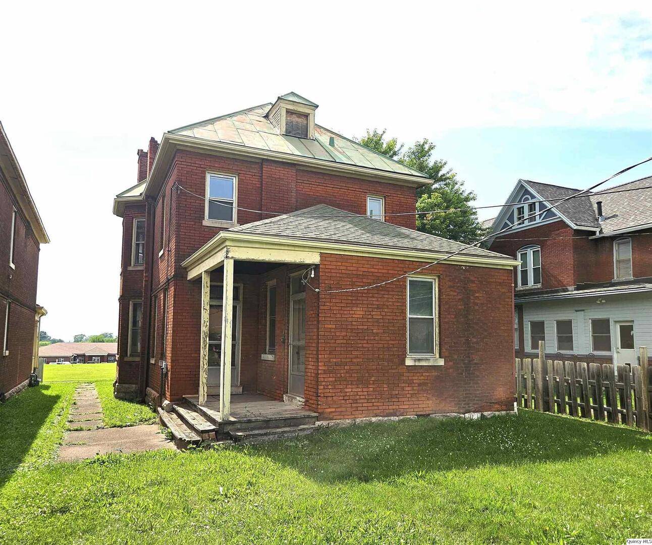 Quincy, IL 62301,710 N 12th Street