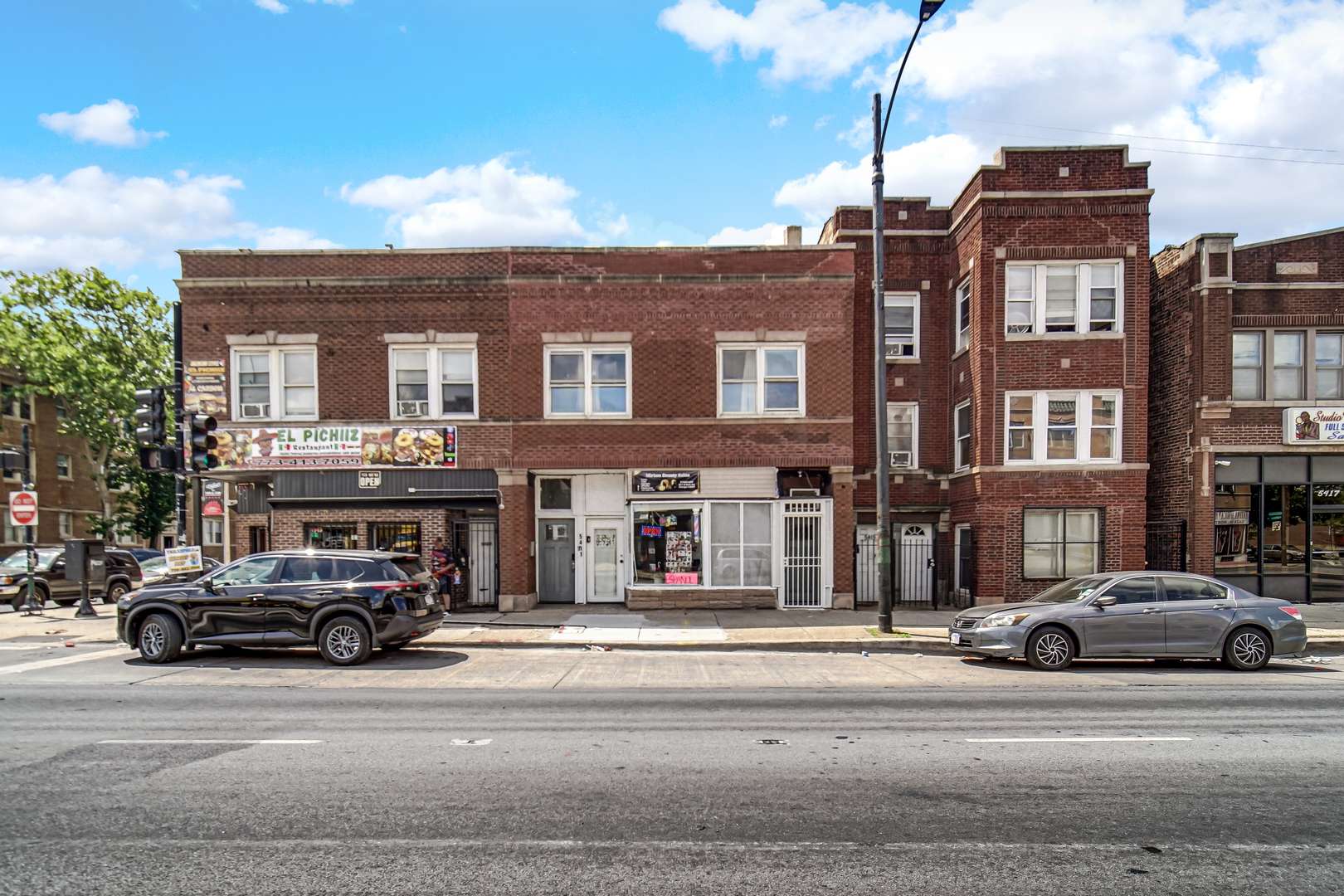 Chicago, IL 60639,5411 W North Avenue