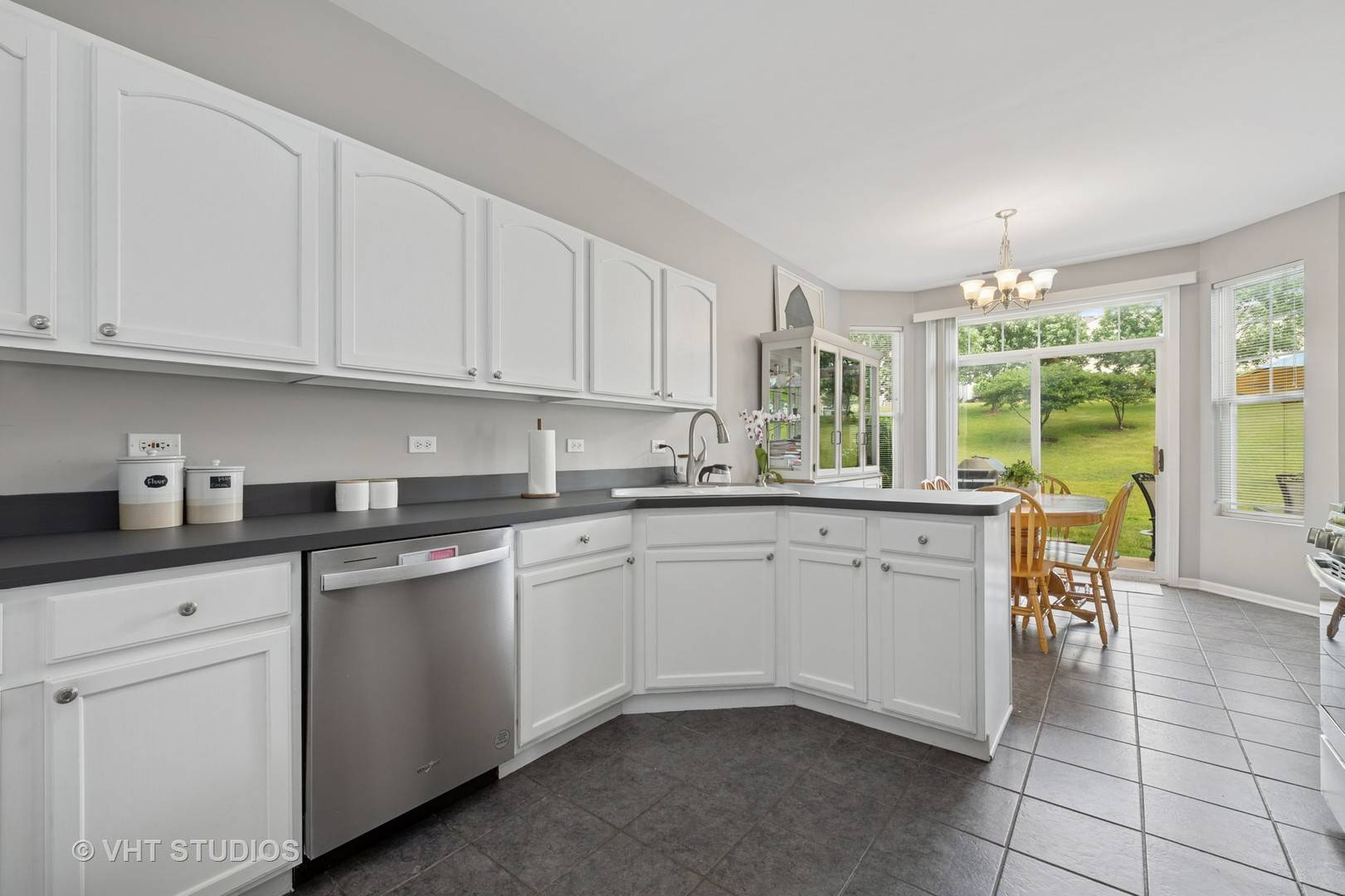 Carpentersville, IL 60110,1936 Cobblestone Drive