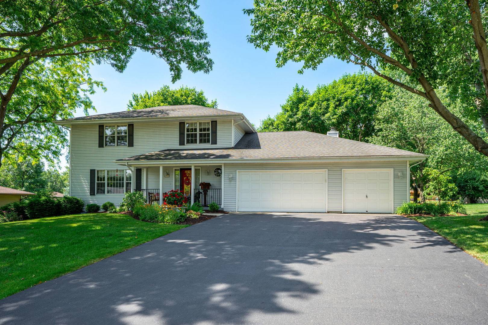 Byron, IL 61010,8666 RIVERVIEW Drive