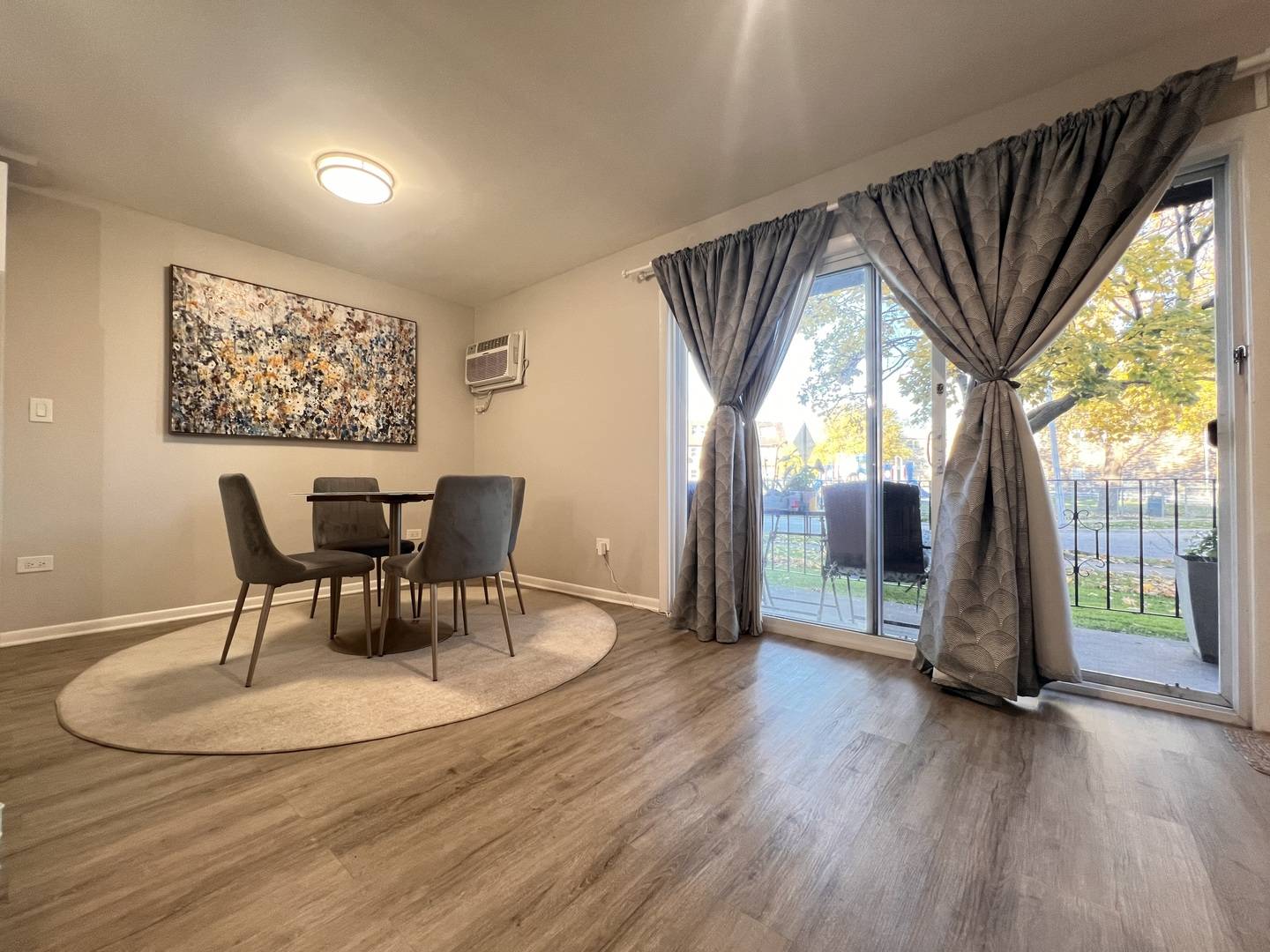Chicago Ridge, IL 60415,7125 OCONNELL Drive #102