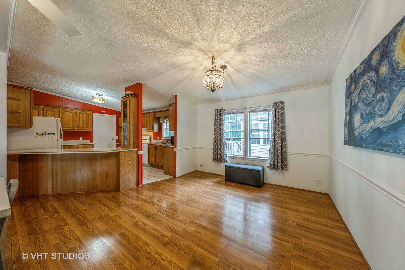 Hodgkins, IL 60525,6801 S LaGrange Road #E15