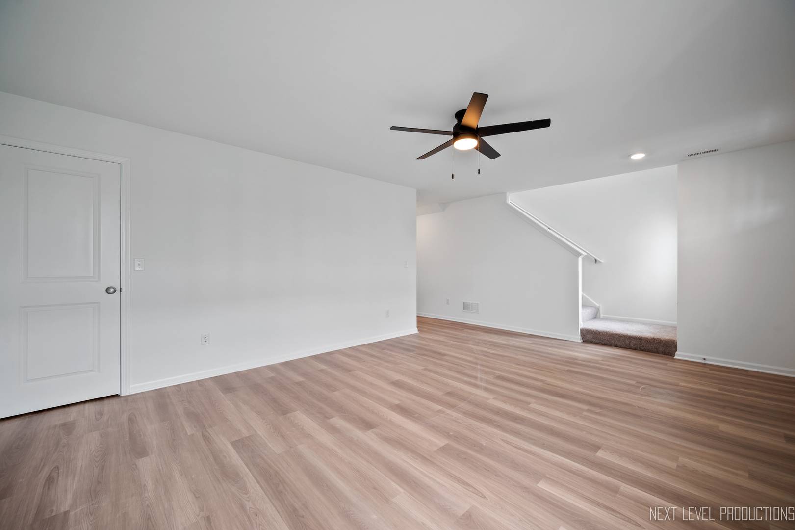 South Elgin, IL 60177,227 Kingsport Drive #227