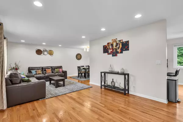 Buffalo Grove, IL 60089,633 Buckthorn Terrace