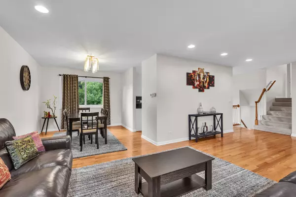 Buffalo Grove, IL 60089,633 Buckthorn Terrace