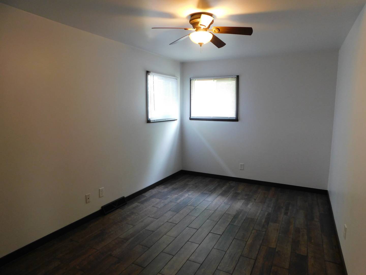 Aurora, IL 60505,500 S Broadway #1