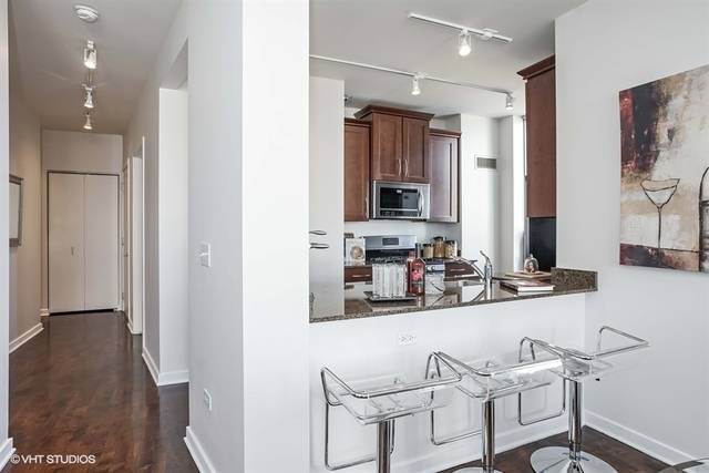 Chicago, IL 60654,330 W GRAND Avenue #2106